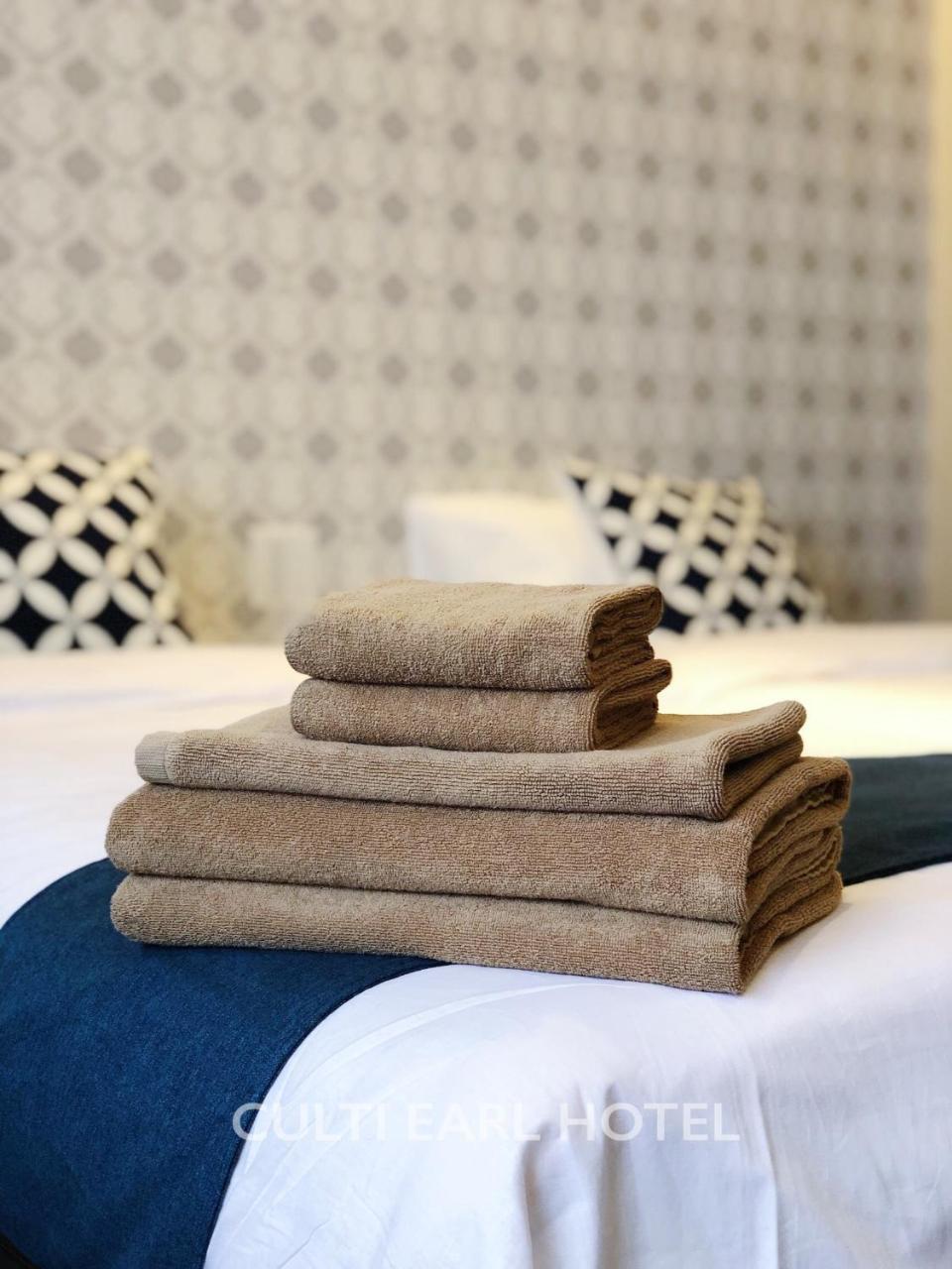 Culti Earl Hotel Осака Екстериор снимка