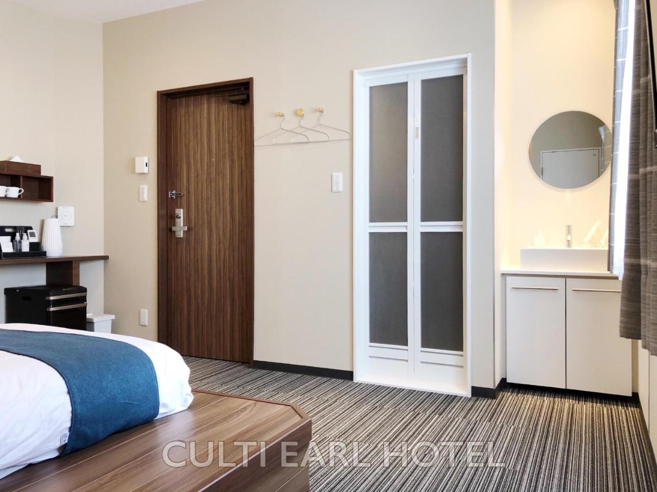 Culti Earl Hotel Осака Екстериор снимка