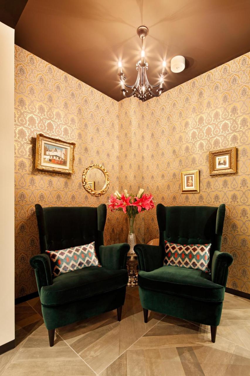 Culti Earl Hotel Осака Екстериор снимка